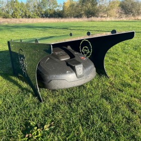 overskridelsen Forpustet Stjerne Garage for robotic lawnmower | DaSheep