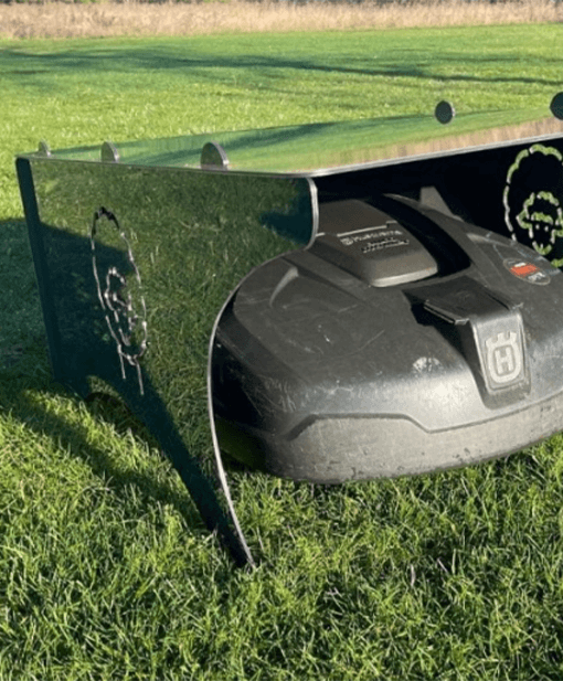 Robot mower shelter